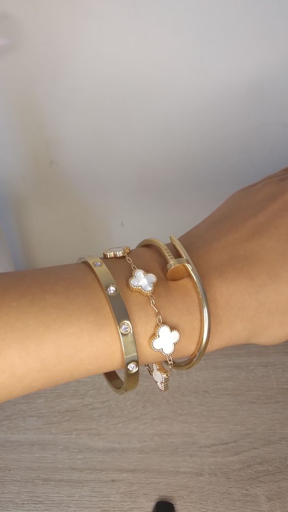 Nail Bangle (Deepika Inspired)