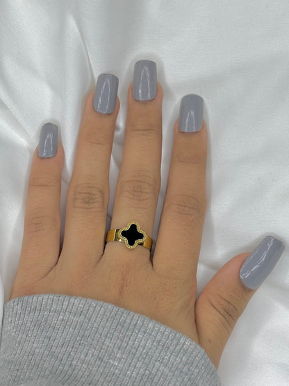 Luxe Black Clover Ring l Adjustable