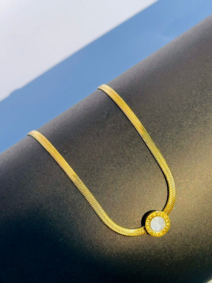 Bvlgari white snake chain necklace