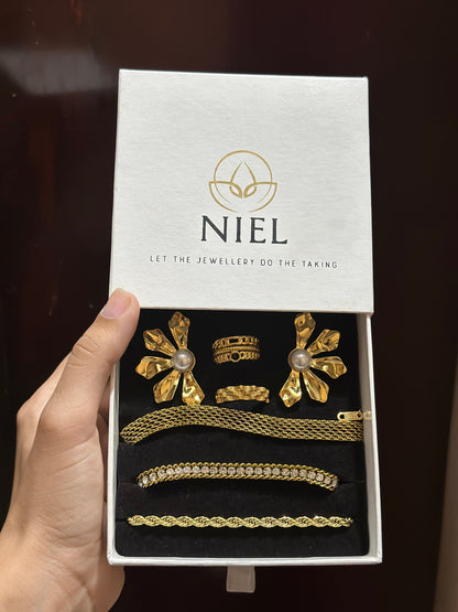 Diana Twisted Bracelet