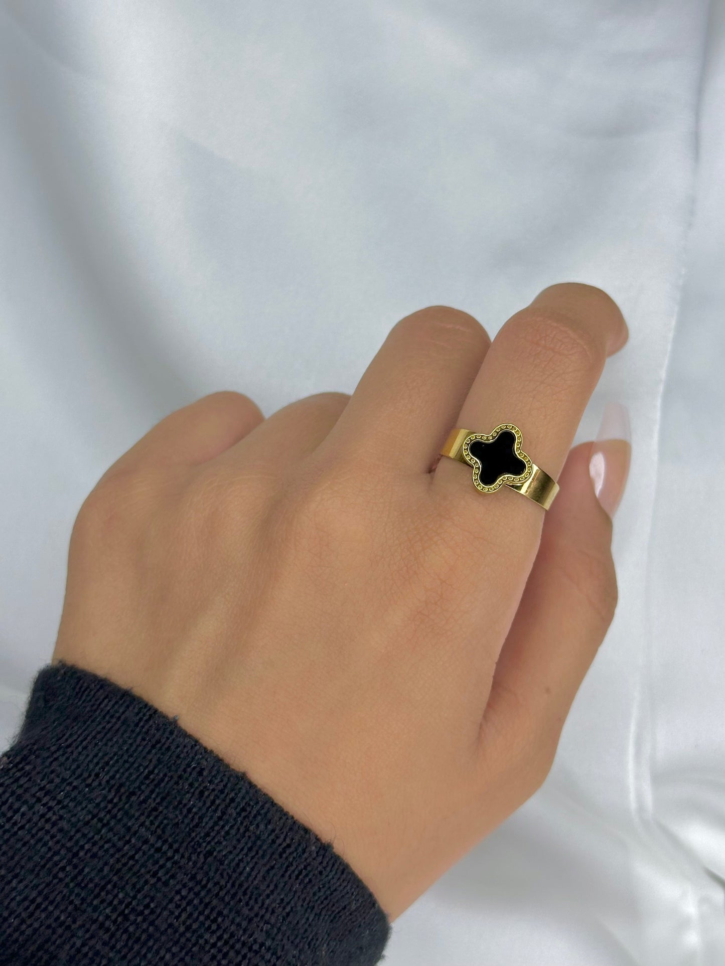Luxe Black Clover Ring l Adjustable