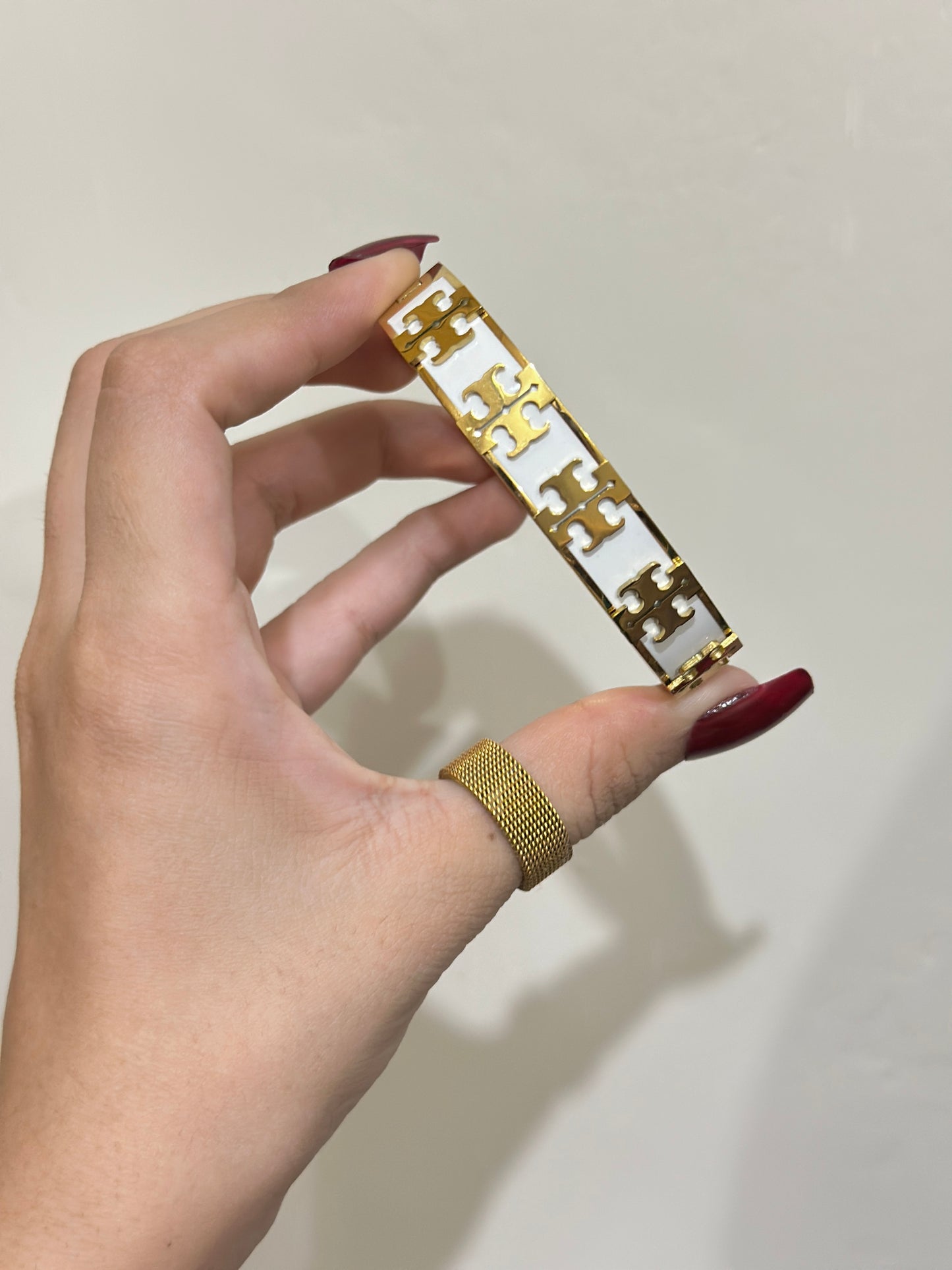 Mate bangle- white