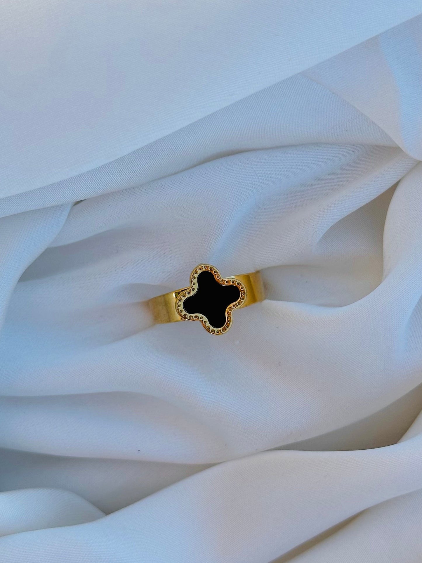 Luxe Black Clover Ring l Adjustable