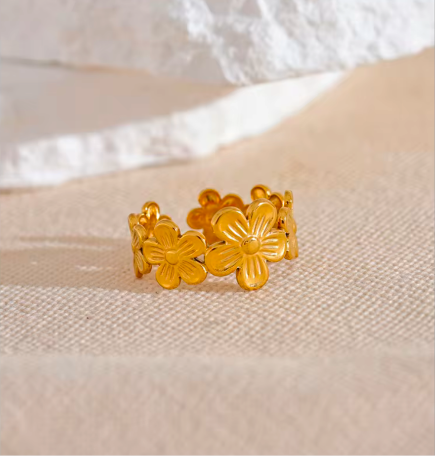 Garland Ring-18k