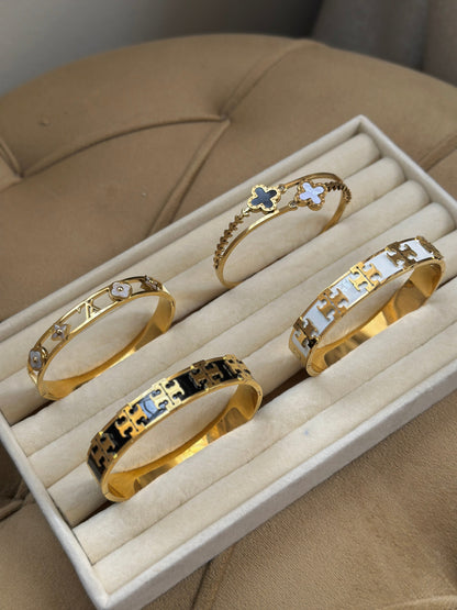 Yarine bangle 18k