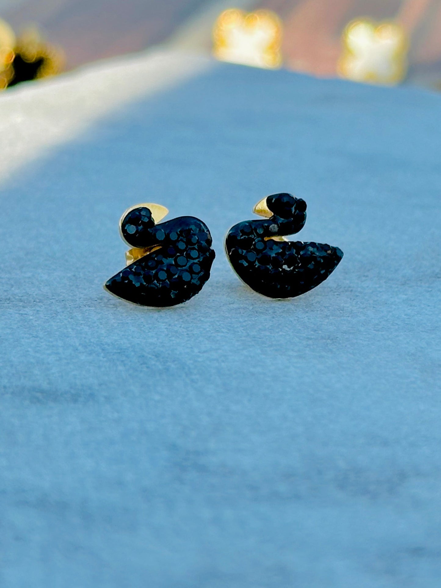 Black Swan studs