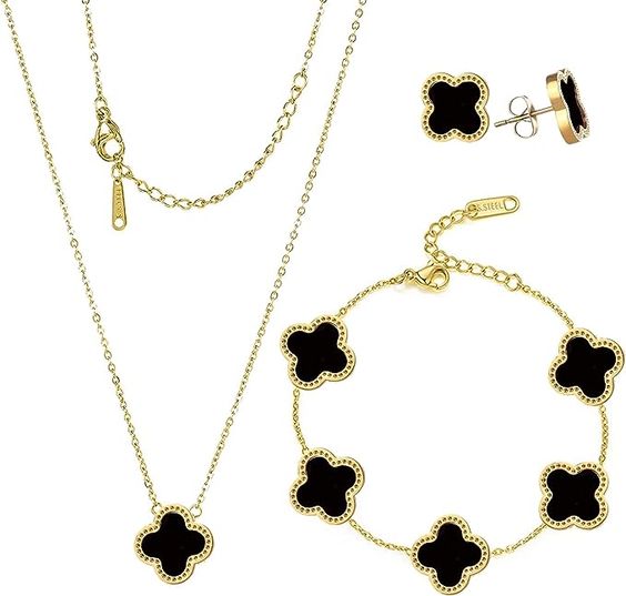 Black Clover Set with box